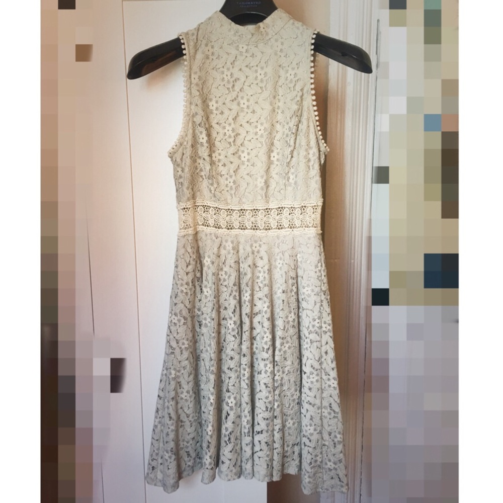 Light Green Lace Short Dress